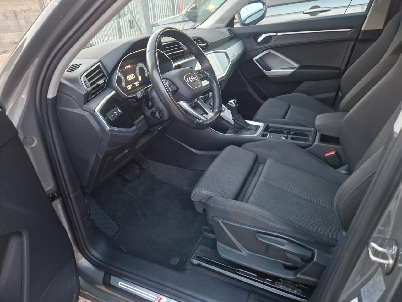 Audi Q3 SPORTBACK TDI quattro S tronic line edition