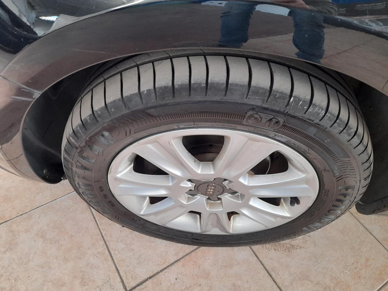 Audi A1 1.6 TDI S line edition plus