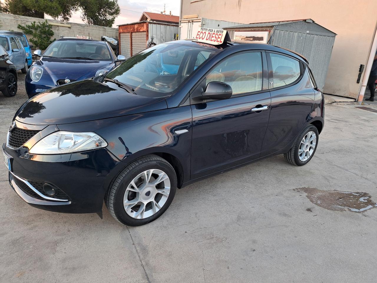 Lancia Ypsilon 1.3 MJT 5 porte S&S Platinum EURO 6