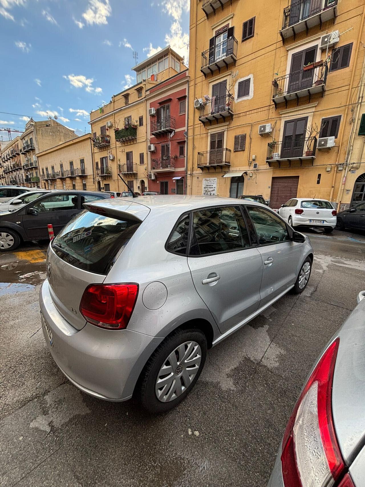 Volkswagen Polo 1.4 5 porte Highline FINANZIABILE NEOPATENTATI