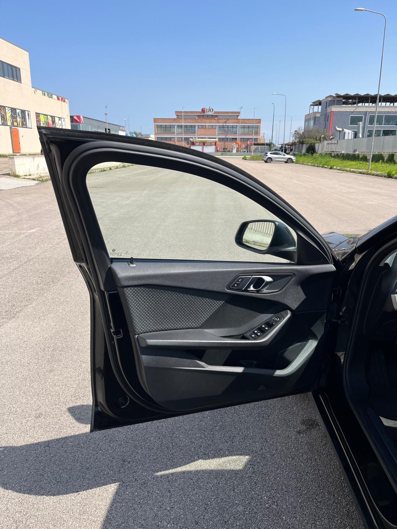 Bmw 116 SERIE 1 116d 1.5 (adatta neopatentati)