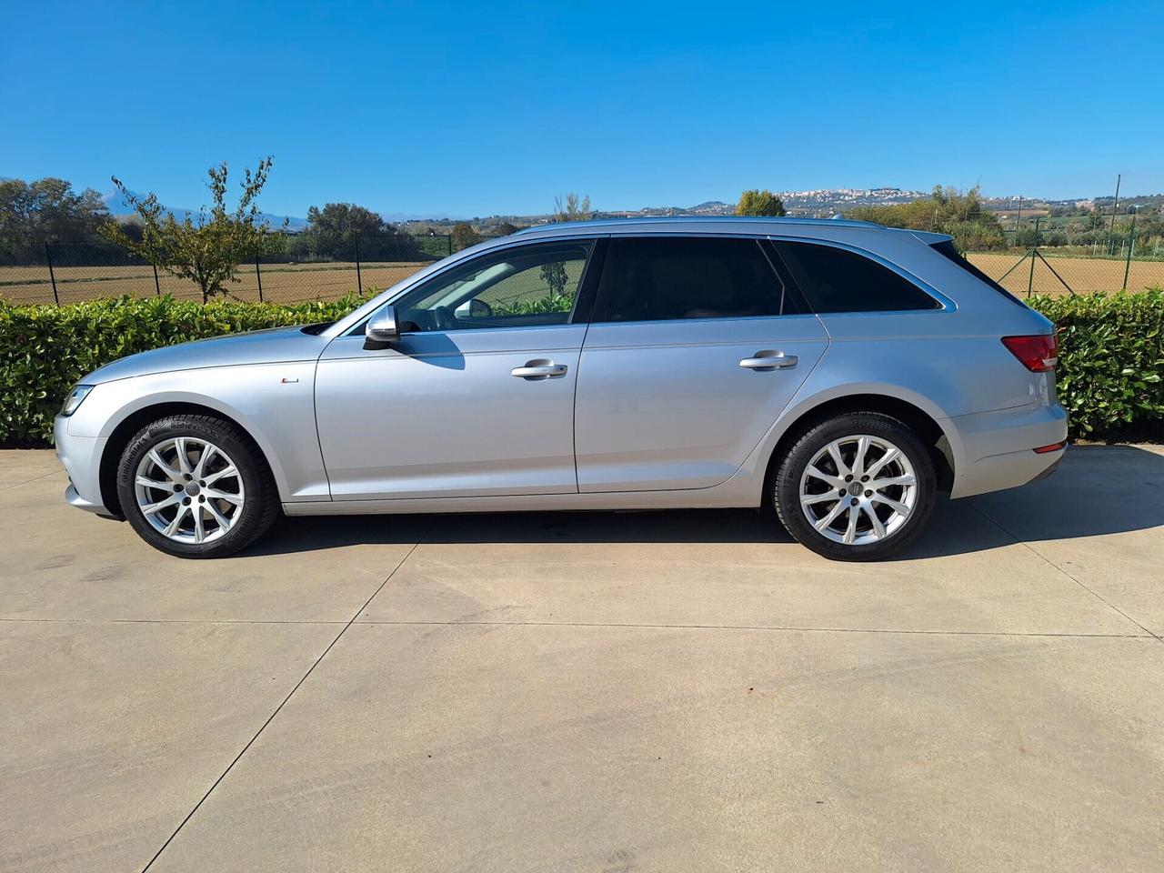 Audi A4 Avant 2.0 TDI 150 CV ultra Business Sport