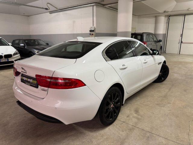JAGUAR XE 2.0 D 180 CV aut. Pure
