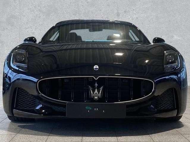 Maserati GranTurismo MODENA MY24 LED NAVI KAMERA PDC BLACK PACK ACC