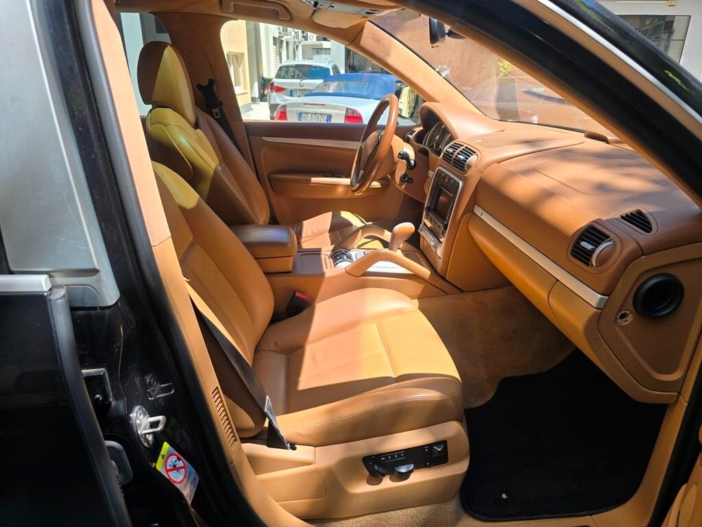 Porsche Cayenne 4.5 cat Turbo S BOOK SERVICE/ASI/CRS