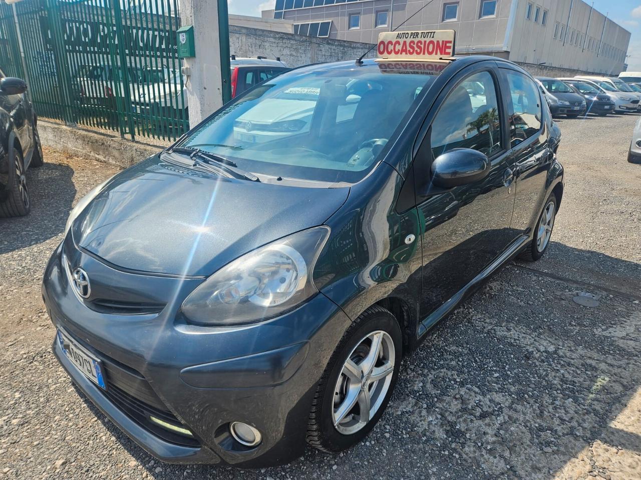 Toyota Aygo 1.0 5 porte Cambio Automatico