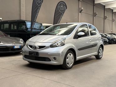 TOYOTA Aygo 1.0 12V VVT-i 5 porte Sol