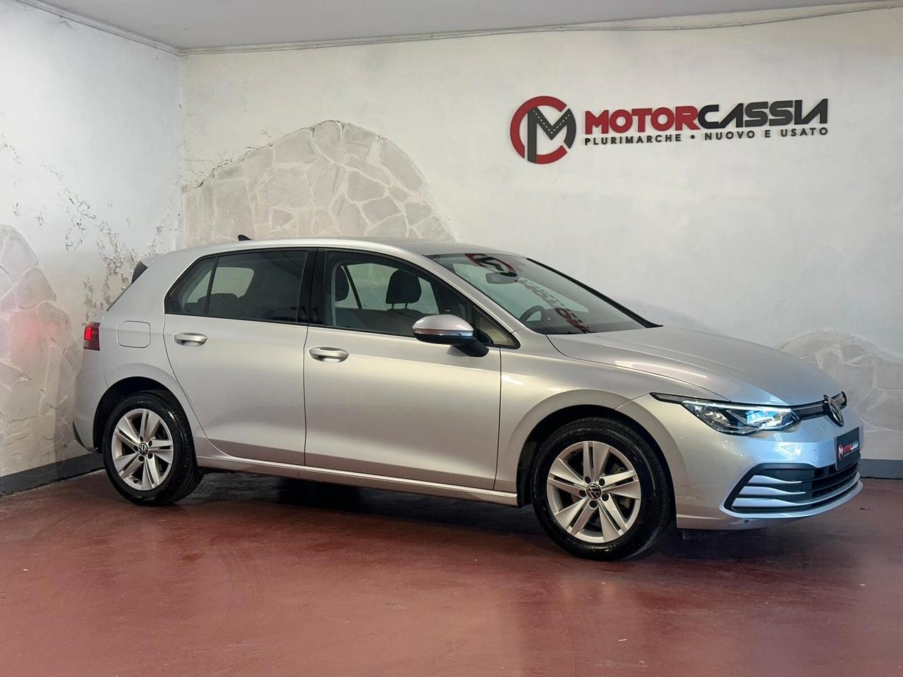 Volkswagen Golf 1.0 eTSI EVO DSG Life AUTOMATICA