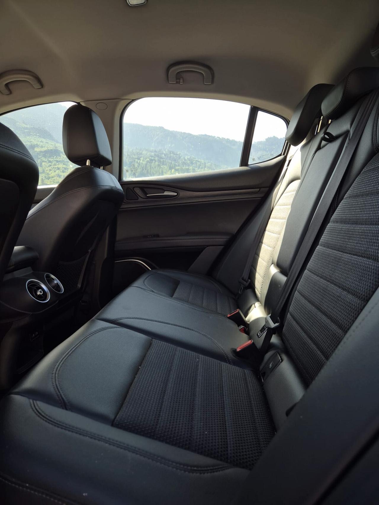 Alfa Romeo Stelvio 2.2 Turbodiesel 210 CV AT8 Q4
