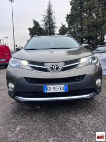 TOYOTA - RAV4 - 2.0 D-4D 2WD Active