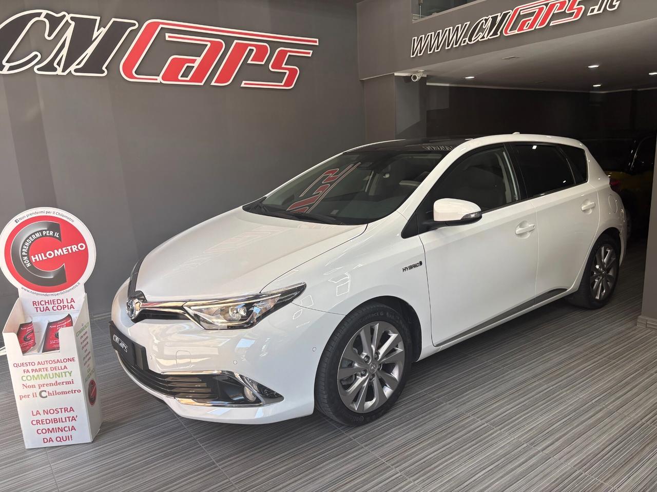 Toyota Auris 1.8 Full Hybrid 136cv Automatica Lounge FULL +Tetto - Berlina