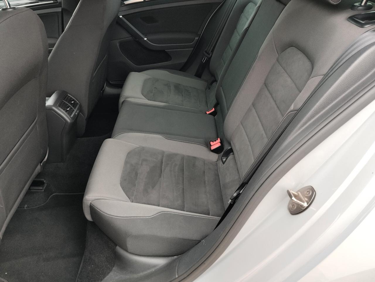 Volkswagen Golf 1.6 TDI 115 CV 5p. Highline BlueMotion Technology