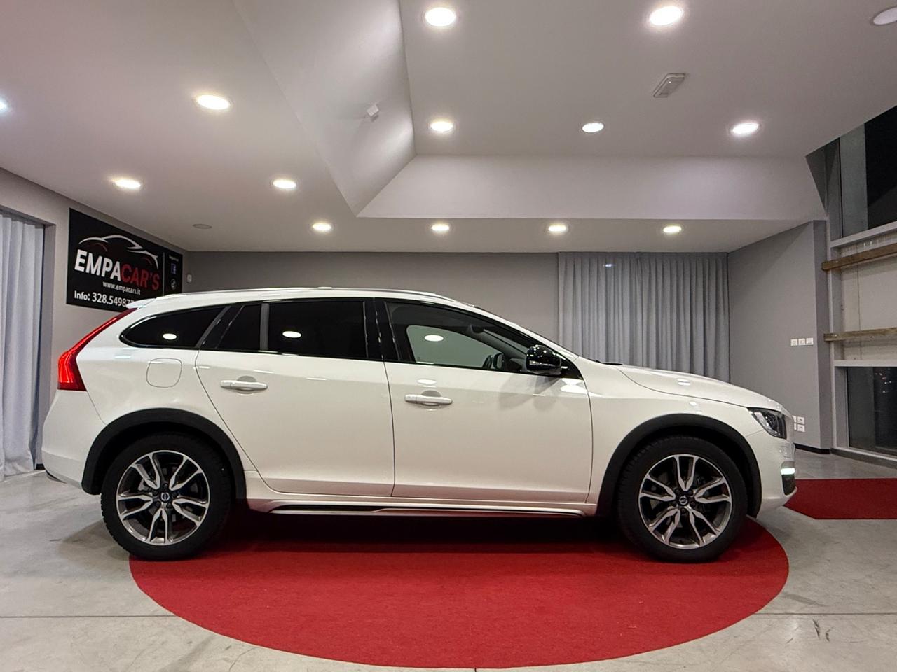 Volvo V60 Cross Country V60 Cross Country D3 Geartronic Summum