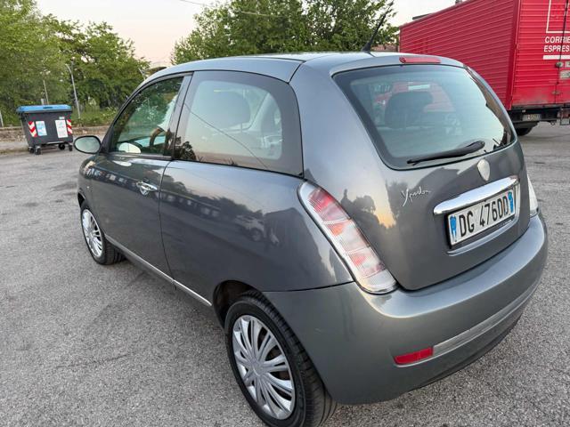 LANCIA Ypsilon 1.2 Argento senza nessun lavoro da fare