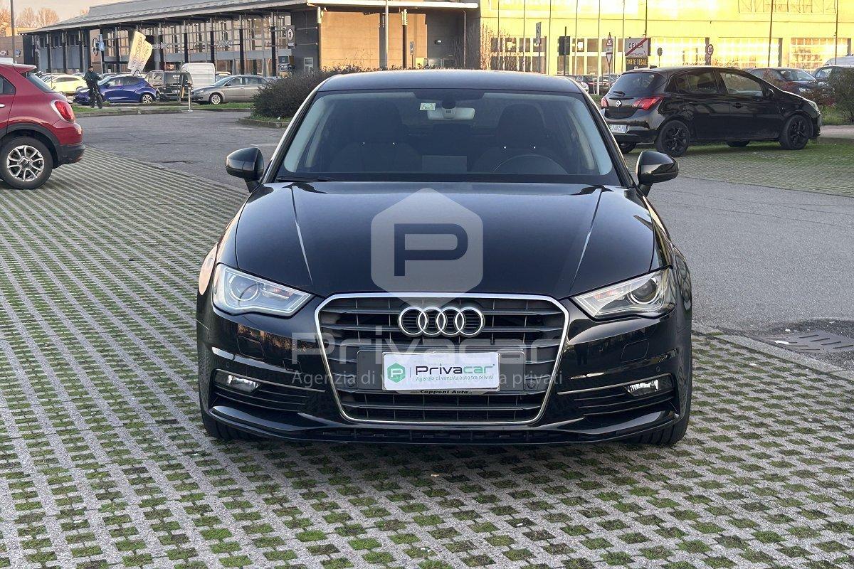 AUDI A3 Sedan 1.6 TDI clean diesel Ambiente