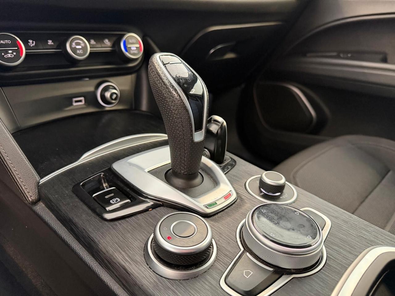 ALFA ROMEO STELVIO 2.2 160CV RWD NAVI CAM CRUISE ANNO 2023