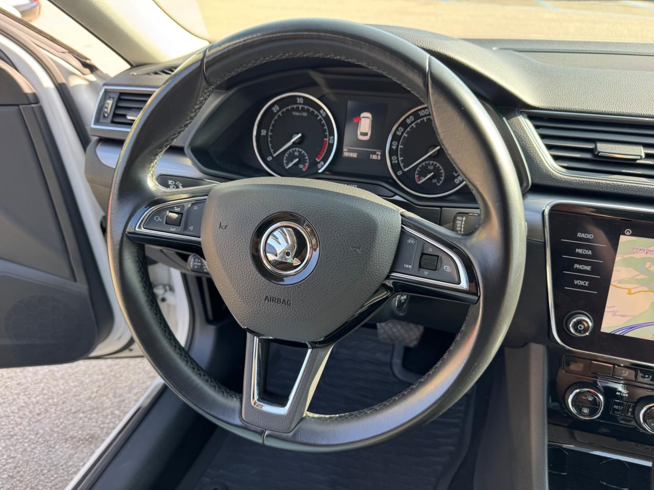 Skoda Superb 2.0 TDI 150 CV SCR DSG Wagon SportLine