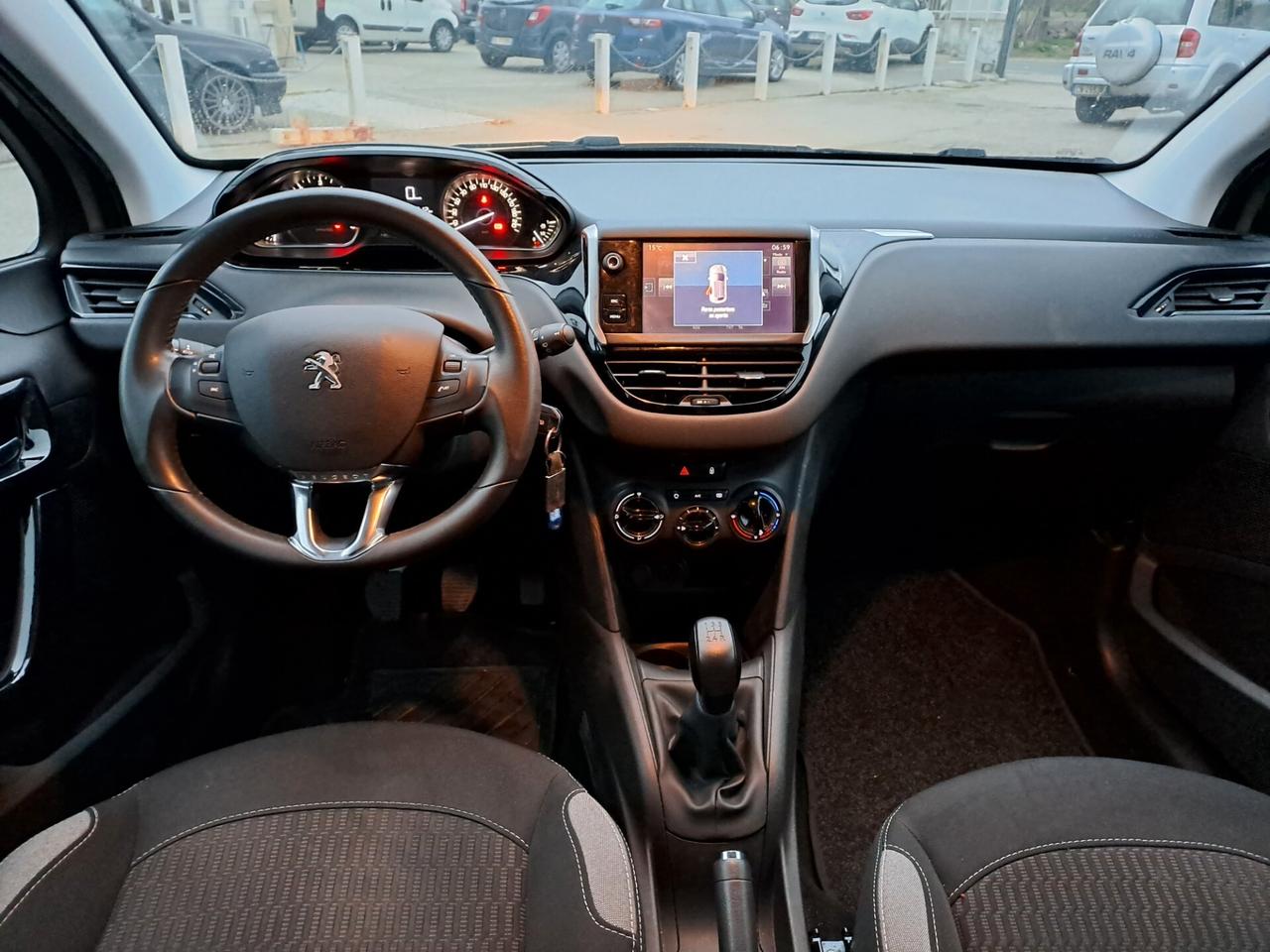 Peugeot 208 BlueHDi 75 5 porte Allure 2016