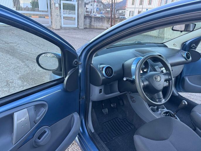 Toyota Aygo 1.0 12V VVT-i 5 porte Sol