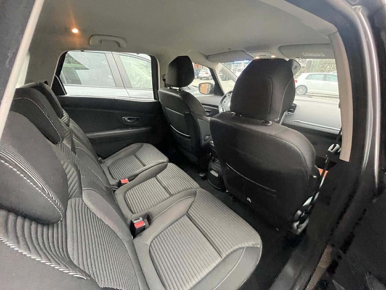 Renault Scenic Scénic TCe 140 CV EDC FAP Intens