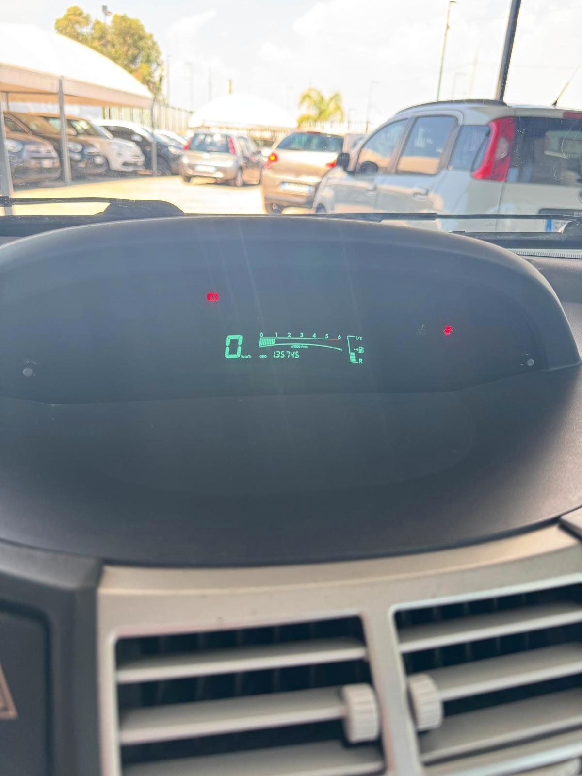 Toyota Yaris 1.4 D-4D 5 porte M-MT Navi