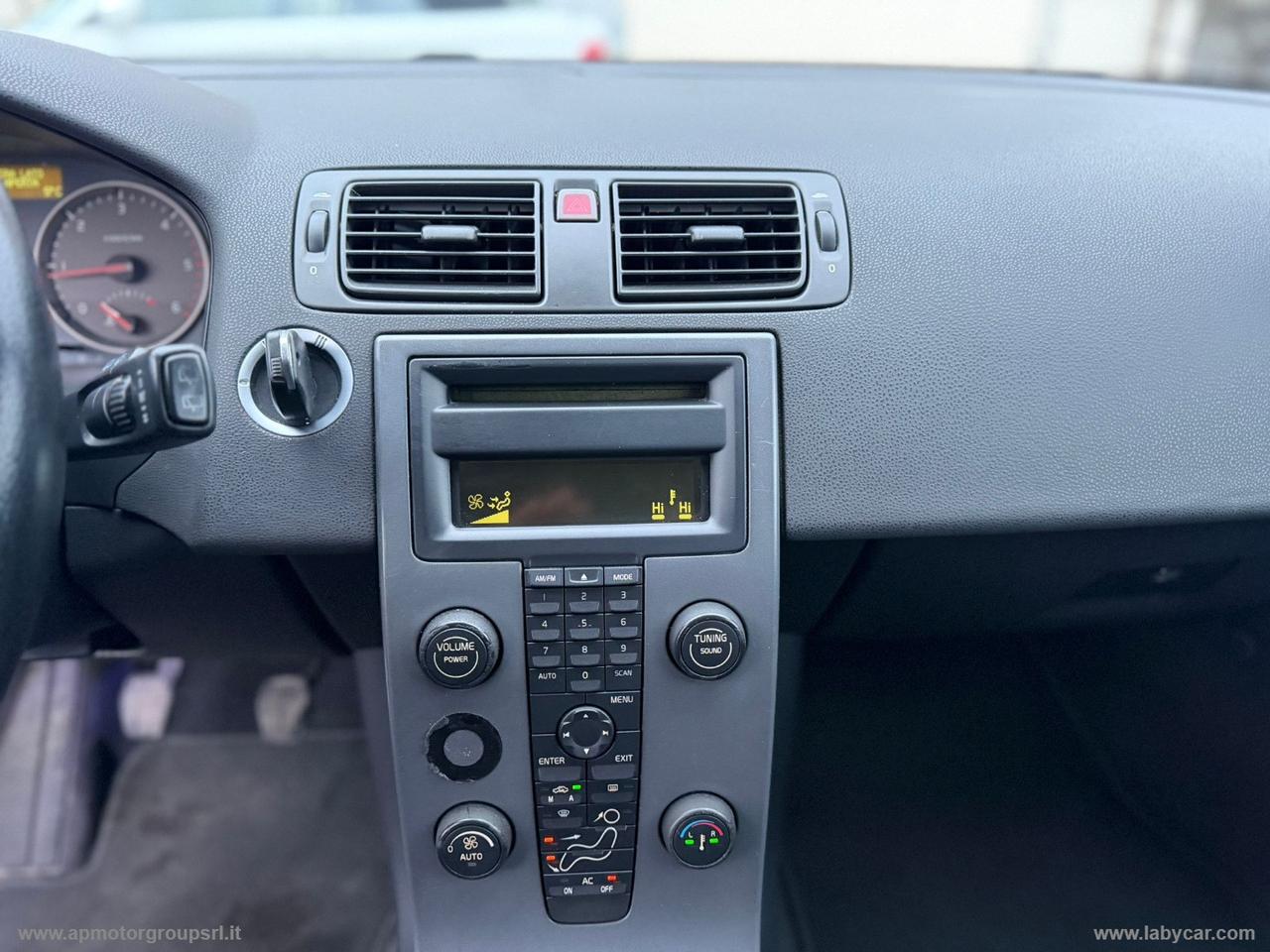 VOLVO V50 1.6 CAT Summum