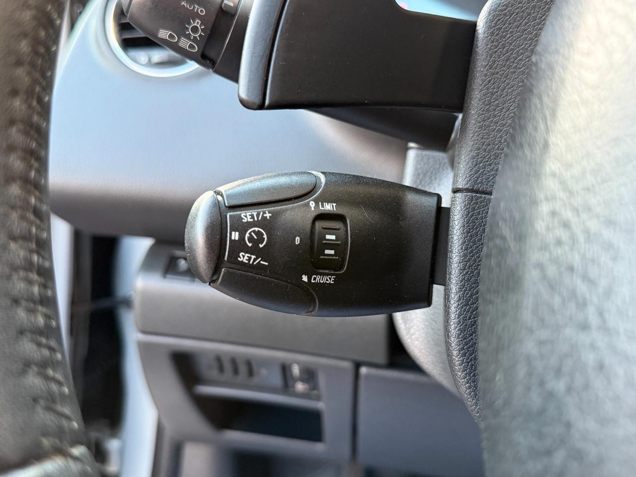 Peugeot 3008 1.6 eHDi AUTOMATIC NAVI LED - 2015