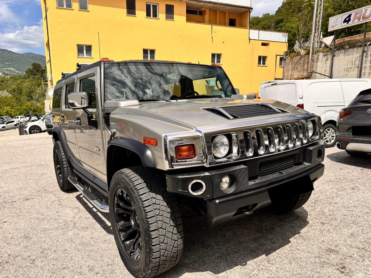 Hummer H2 Station wagon