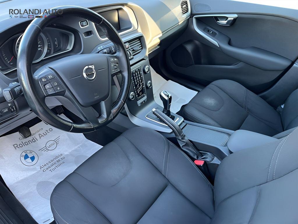 Volvo V40 2.0 D2 R-Design