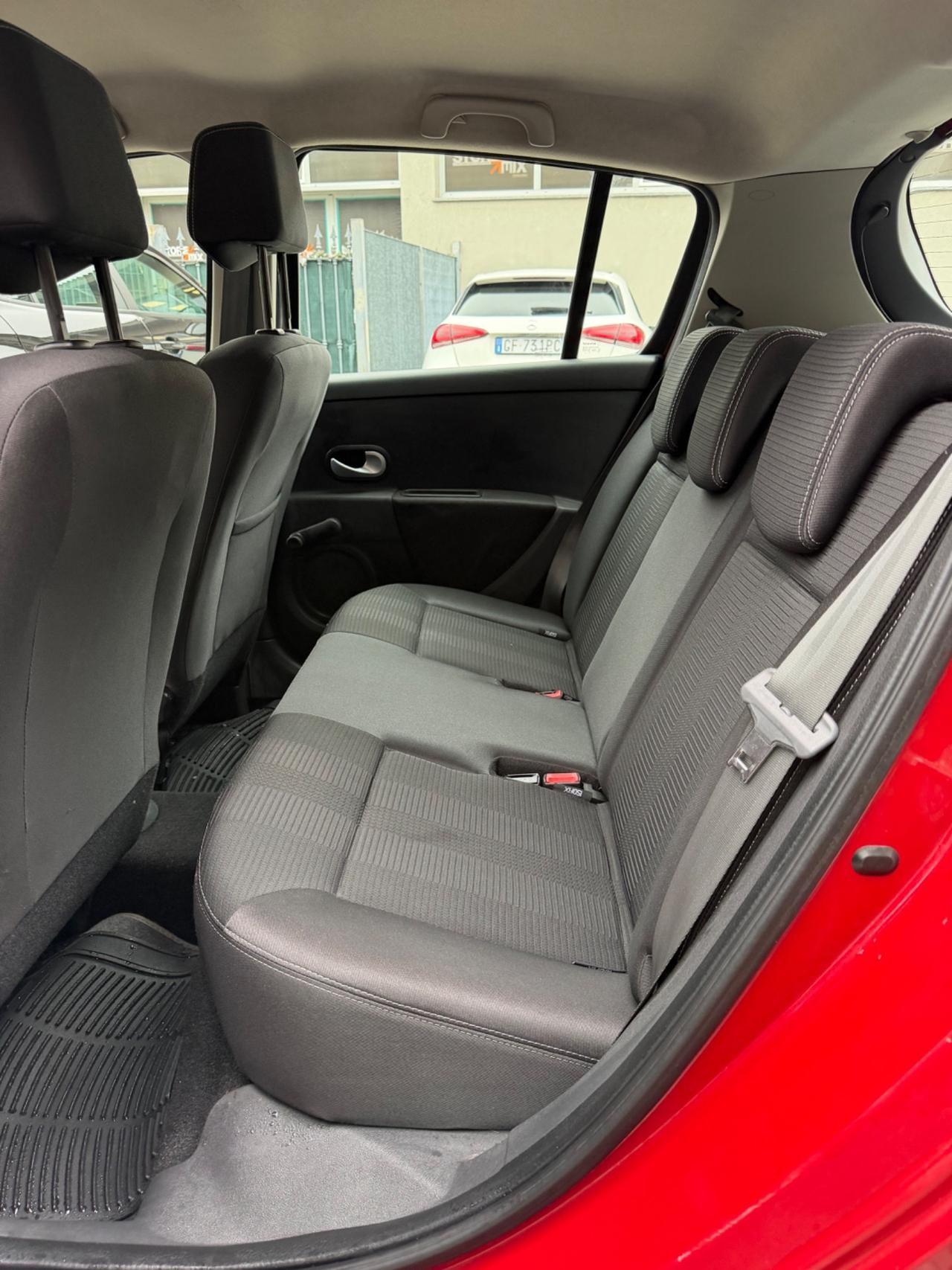Renault Clio 1.2 Neopatentati Euro 5