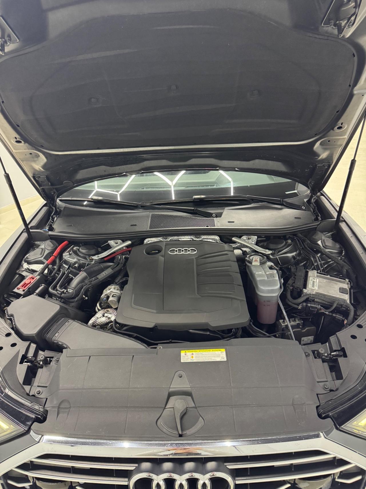 Audi A6 Avant 40 2.0 TDI S tronic Business Sport