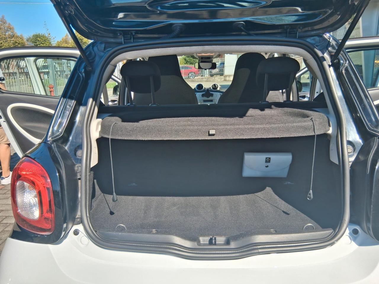 Smart forfour 1.0 Passion 71cv >> Carrozzeria a Nuovo !!