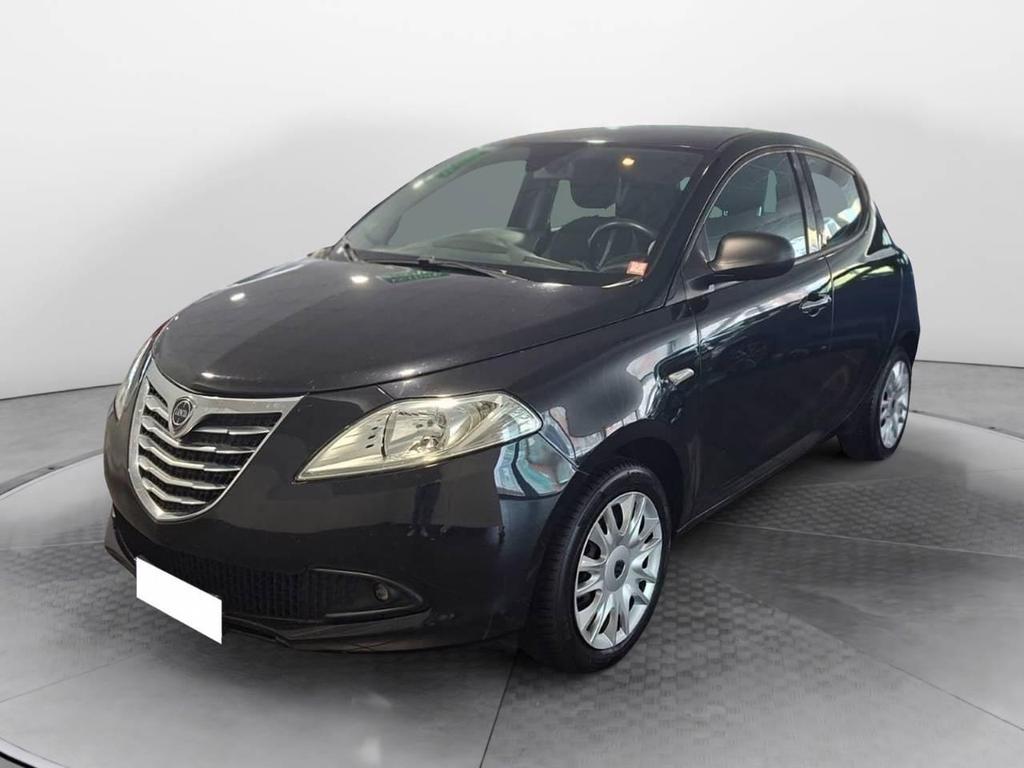 Lancia Ypsilon 5 Porte 1.2 Silver