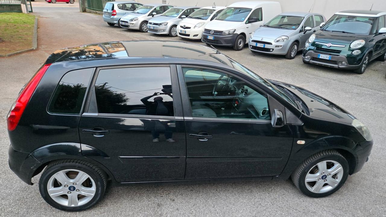 Ford Fiesta 1.4 TDCi 5p. Ghia