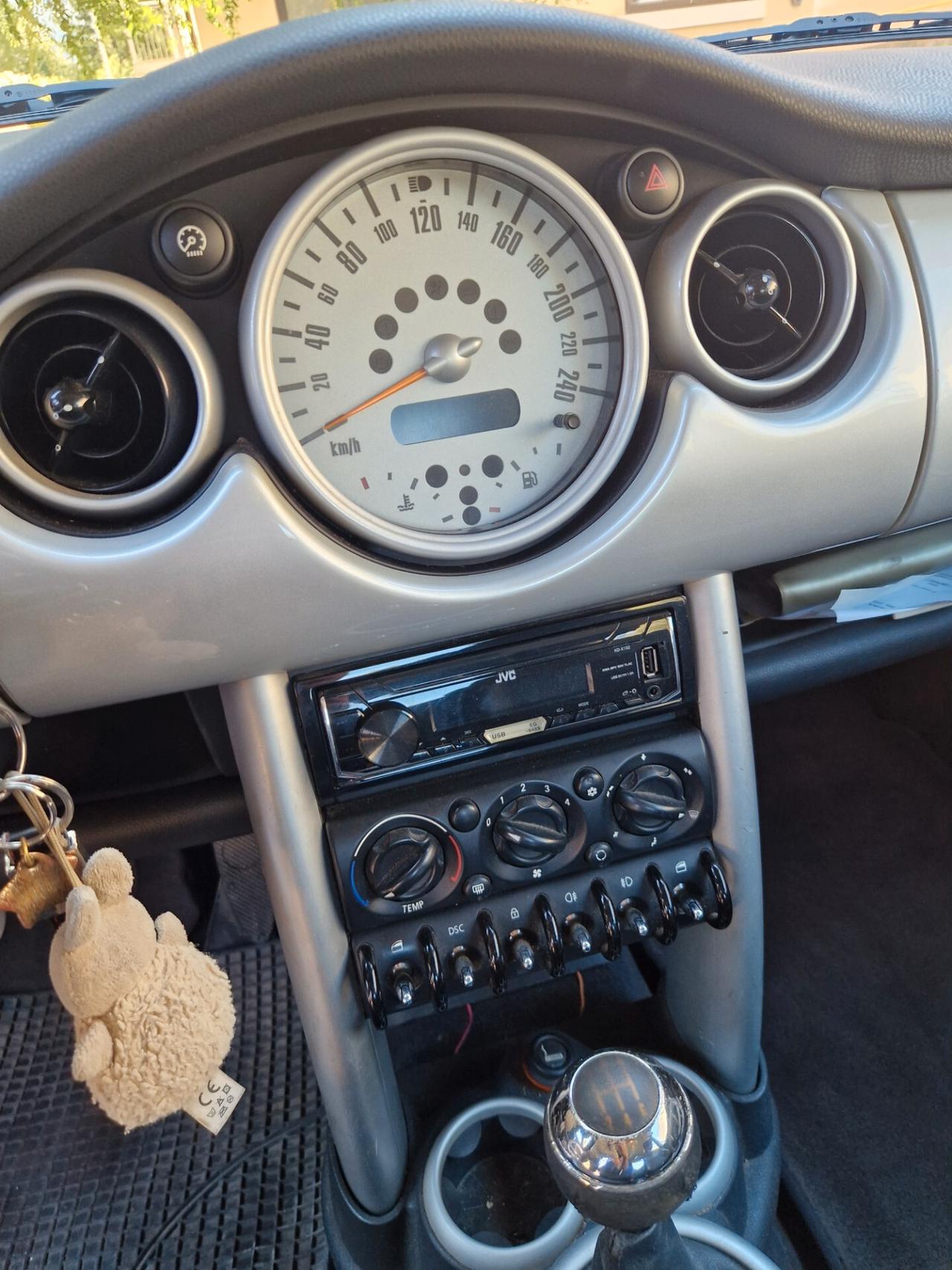 Mini 1.6 16V Cooper 116CV - 2002