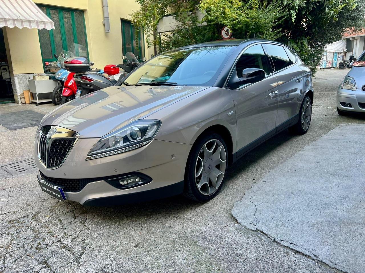 Lancia Delta 1.8 Di T-Jet Sportronic Platino GPL
