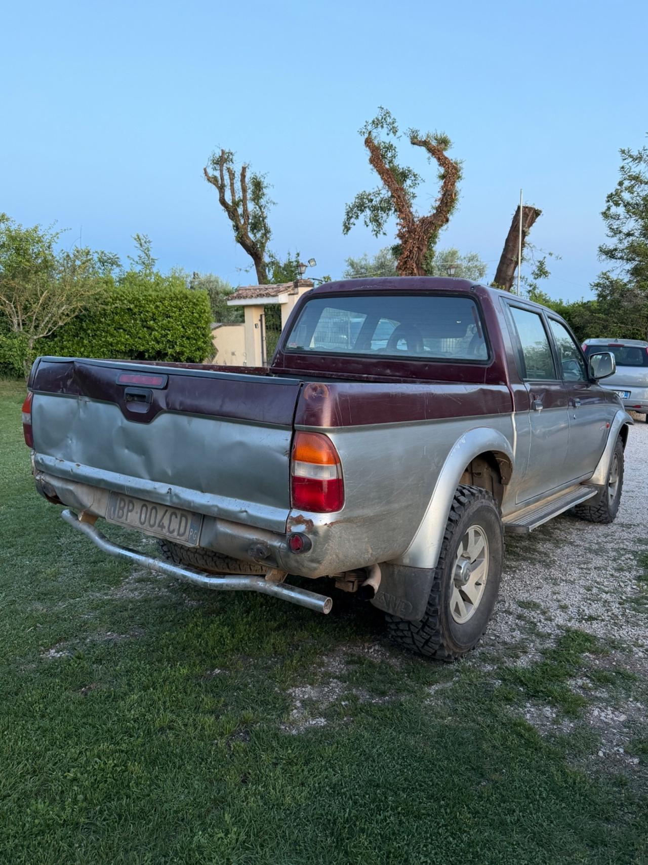 Mitsubishi L200 2.5 TDI 4WD Club Cab Pick-up GL