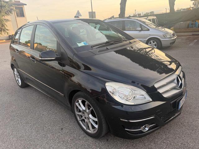 MERCEDES-BENZ B 200 CDI Premium senza nessun lavoro da fare