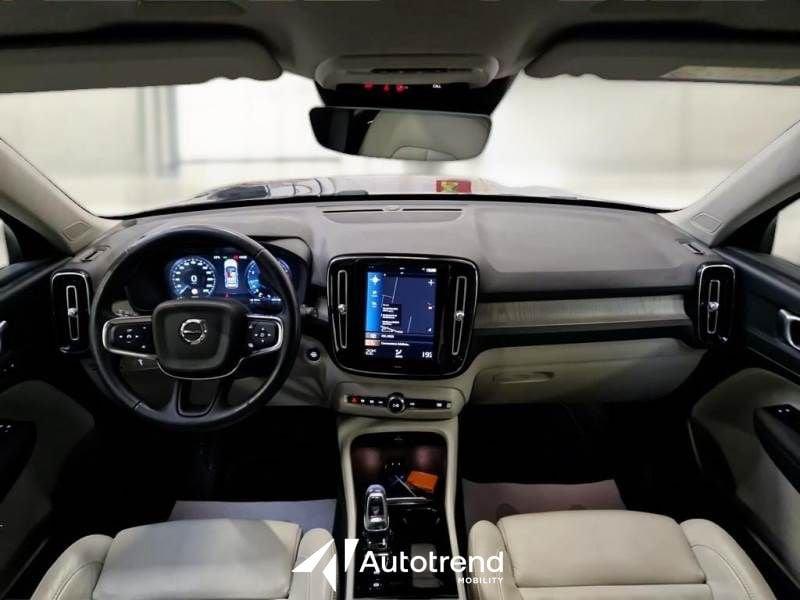 Volvo XC40 T3 163 CV Automatica NAVI LED Inscription
