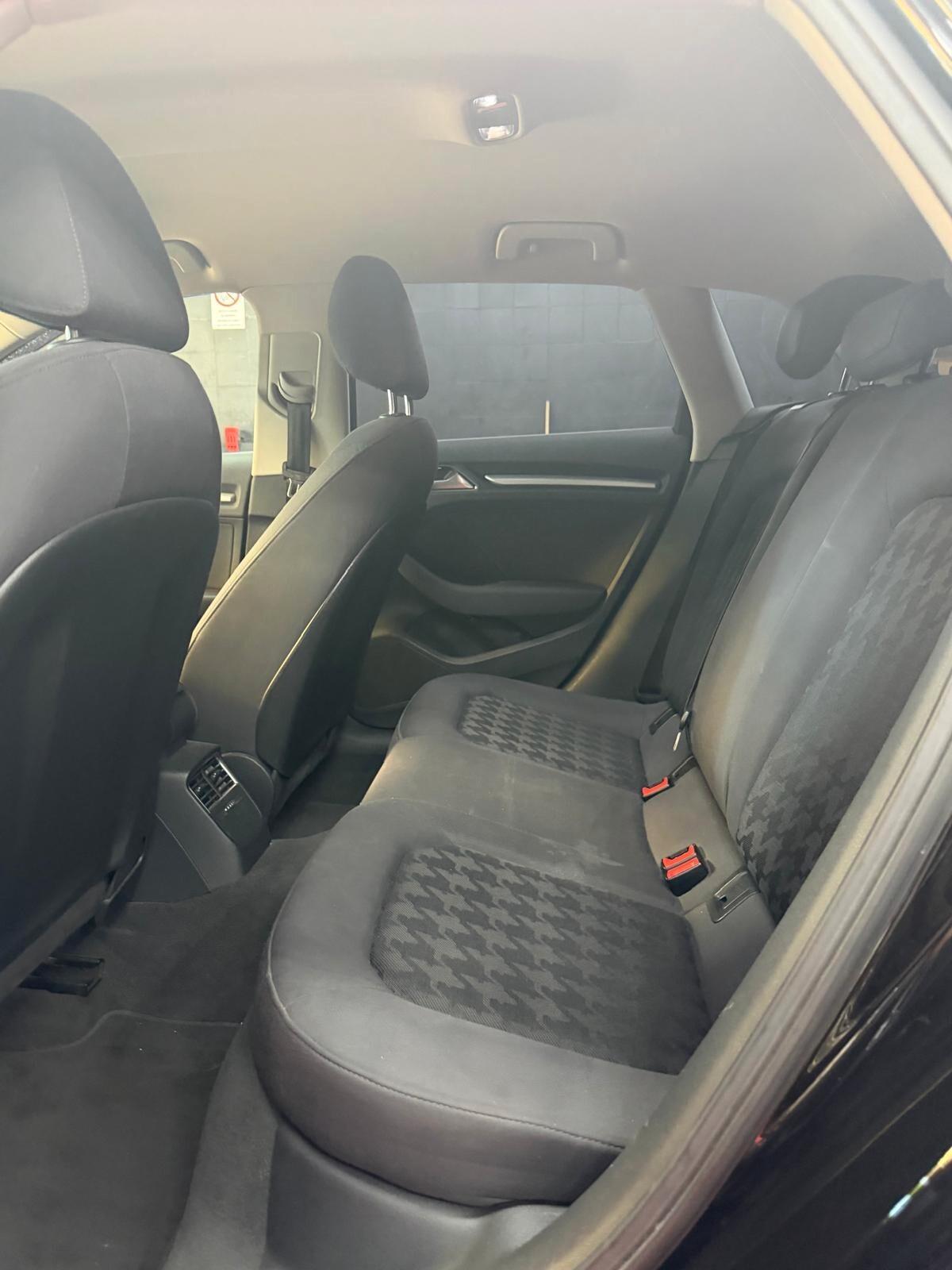 Audi A3 1.6 TDI clean diesel Attraction