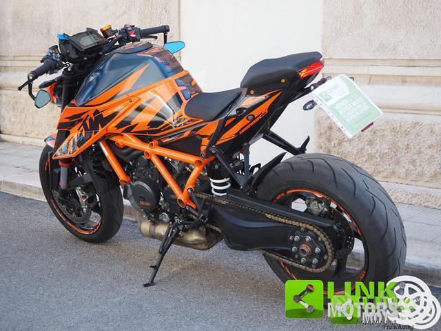 KTM 1290 Super Duke R Naked