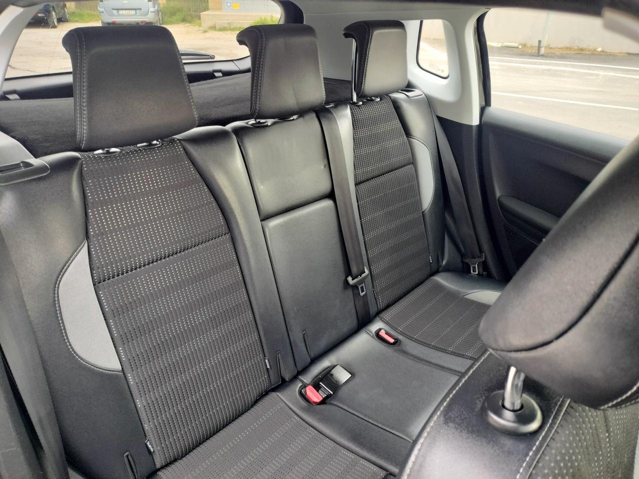 Peugeot 2008 1.6 e-HDi 92 CV Stop&Start Allure