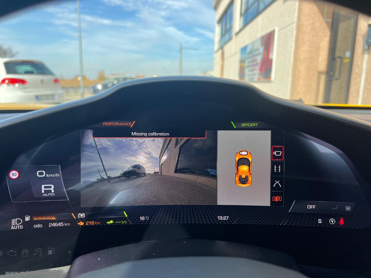 FERRARI 296 GTB CARBONIO SOLLEVATORE IVA ESPOSTA