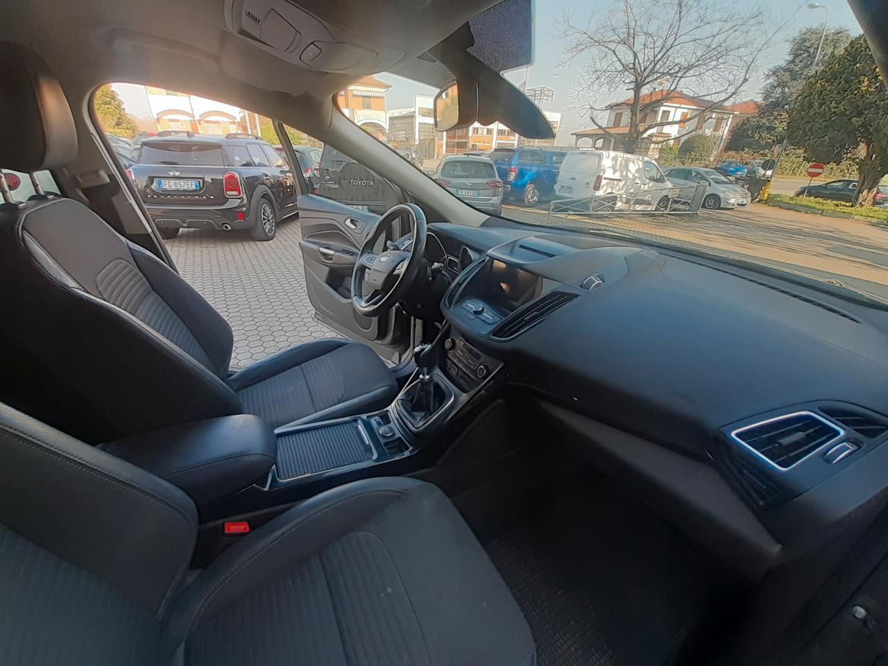 Ford Kuga 1.5 TDCI 120 CV S&S 2WD Titanium