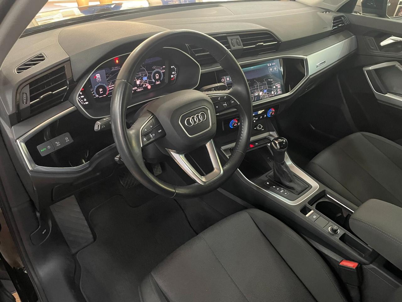 AUDI Q3 35 2.0 TDI 150CV BUSINESS