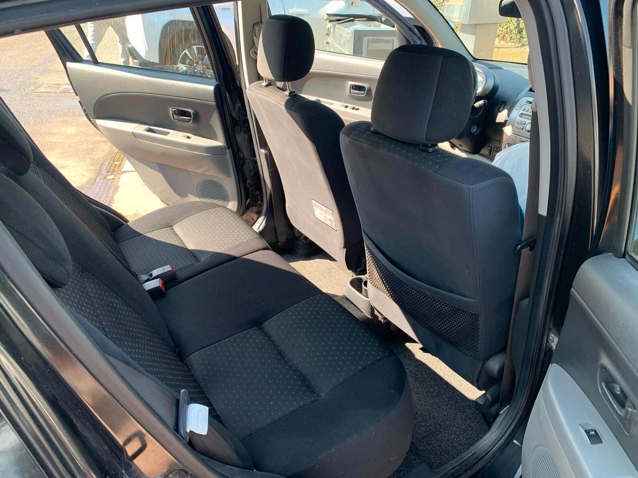 Daihatsu Sirion 1.0 adatta a neopatentato, unicoproprietario