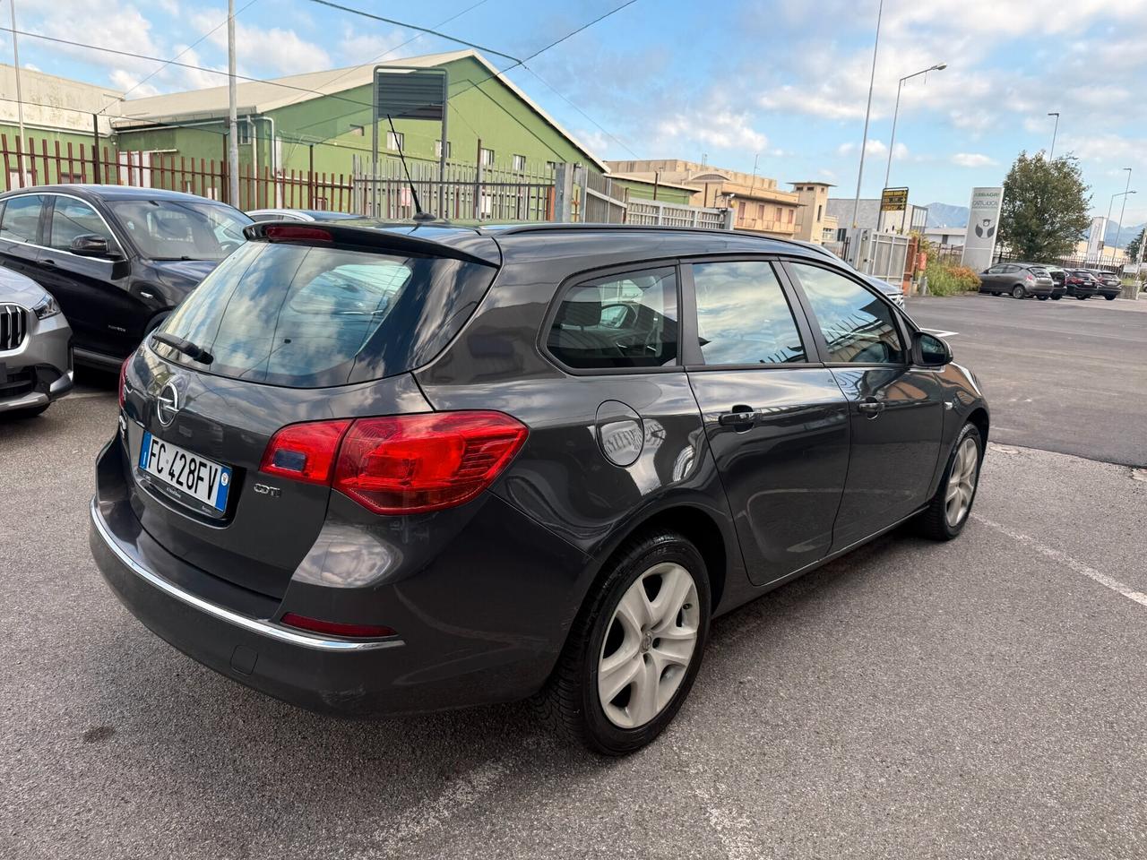 Opel Astra Sports Tourer EURO 6 1.6 cdti