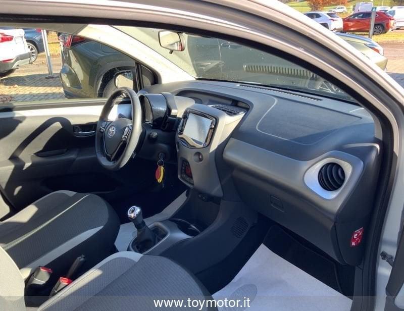 Toyota Aygo 2ª serie Connect 1.0 VVT-i 72 CV 5 porte x-play