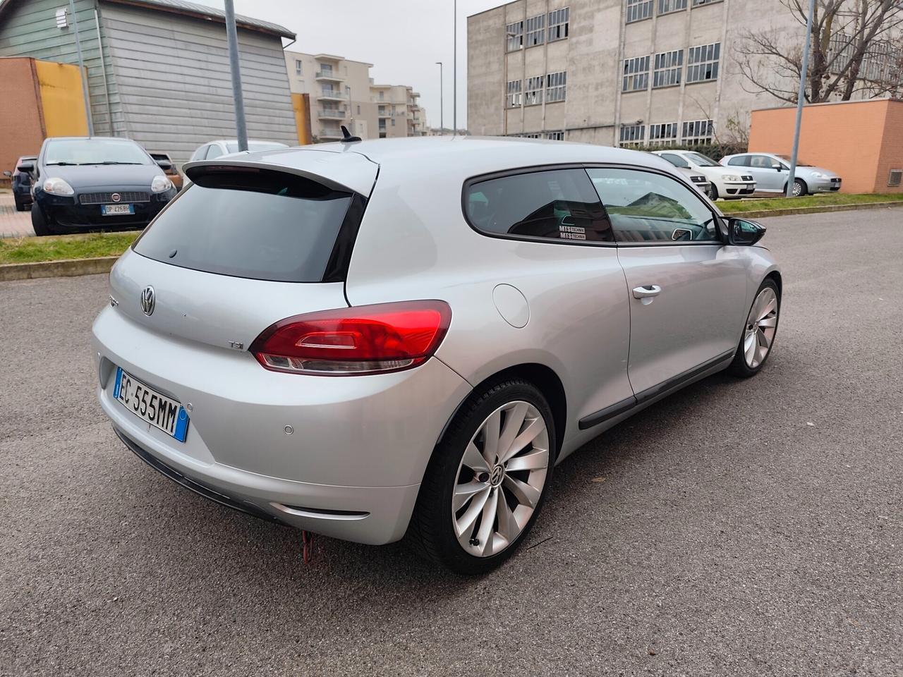 Volkswagen Scirocco 1.4 TSI Benz euro 5 neopatentati