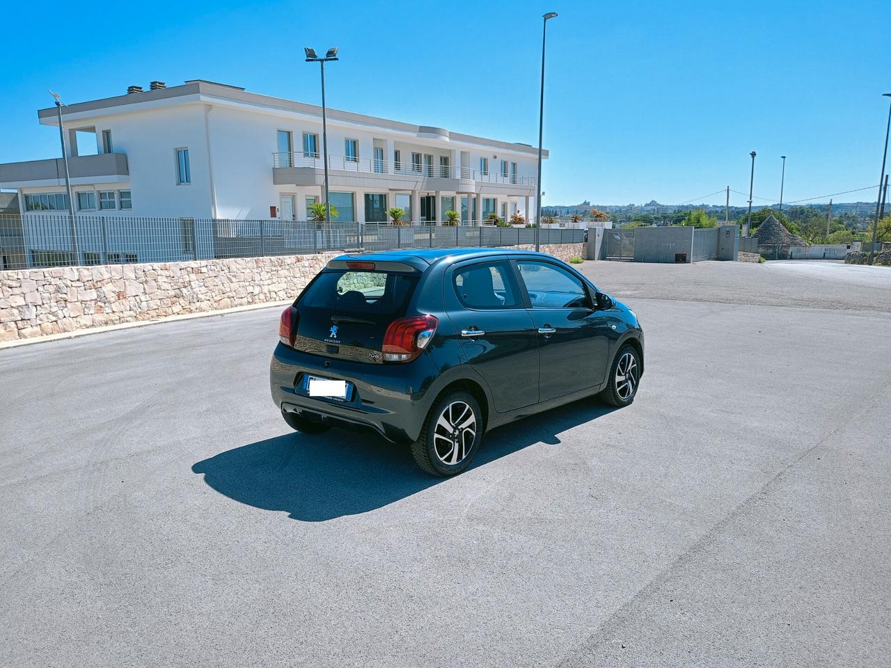 Peugeot 108 1000 BENZINA CAMBIO AUTOMATICO